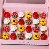 Hand Piped Flowers Cupcakes