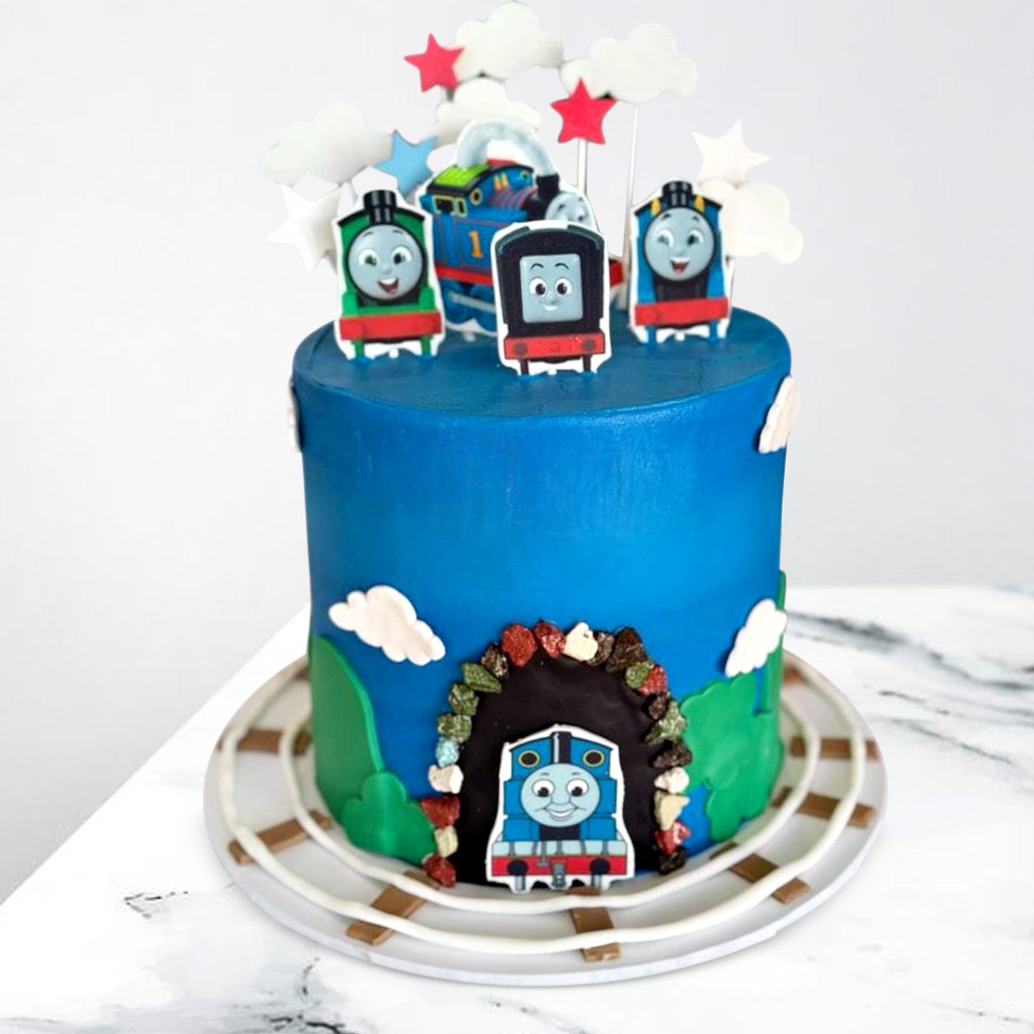 thomas the tank engine cakes